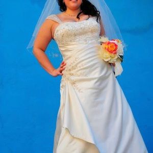 Mori Lee Ivory Wedding Gown with Embroidery